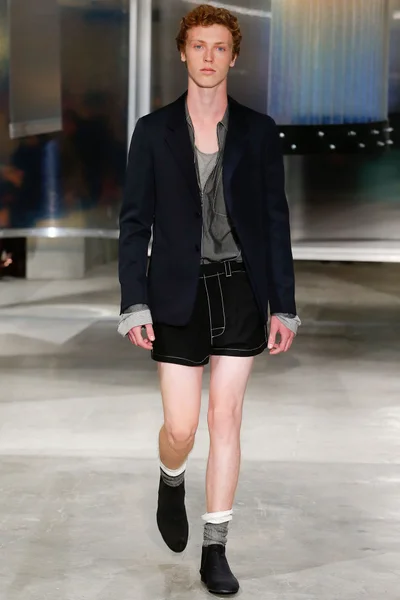 Look 40